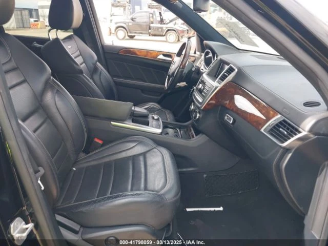 Mercedes-Benz ML 63 AMG 4MATIC - изображение 9