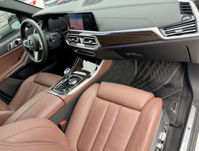 BMW X5 xDrive40i M Sport| LASER| AIR| ASSIST PROF| SWAROV, снимка 12 - Автомобили и джипове - 55873730