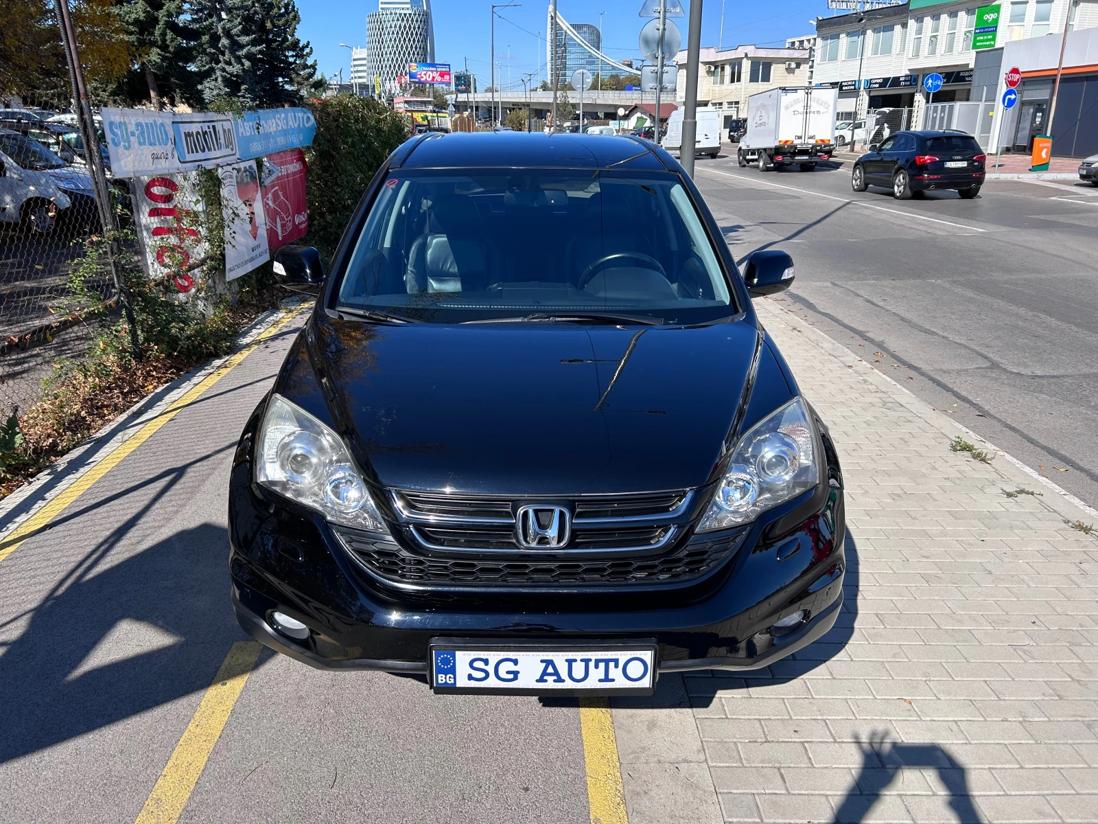 Honda Cr-v 2.0 FACELIFT/AUTOMATIC/4X4/КОЖЕН САЛОН - изображение 2