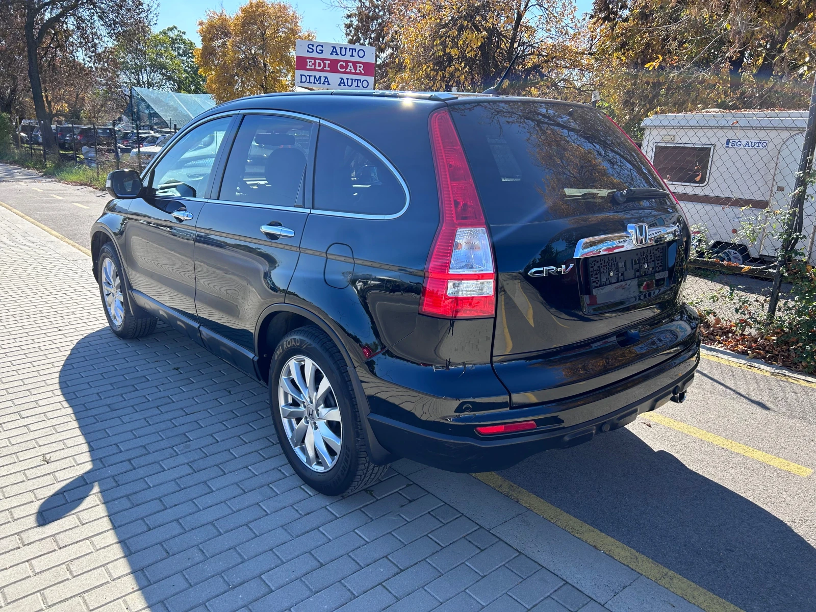 Honda Cr-v 2.0 FACELIFT/AUTOMATIC/4X4/КОЖЕН САЛОН - изображение 5