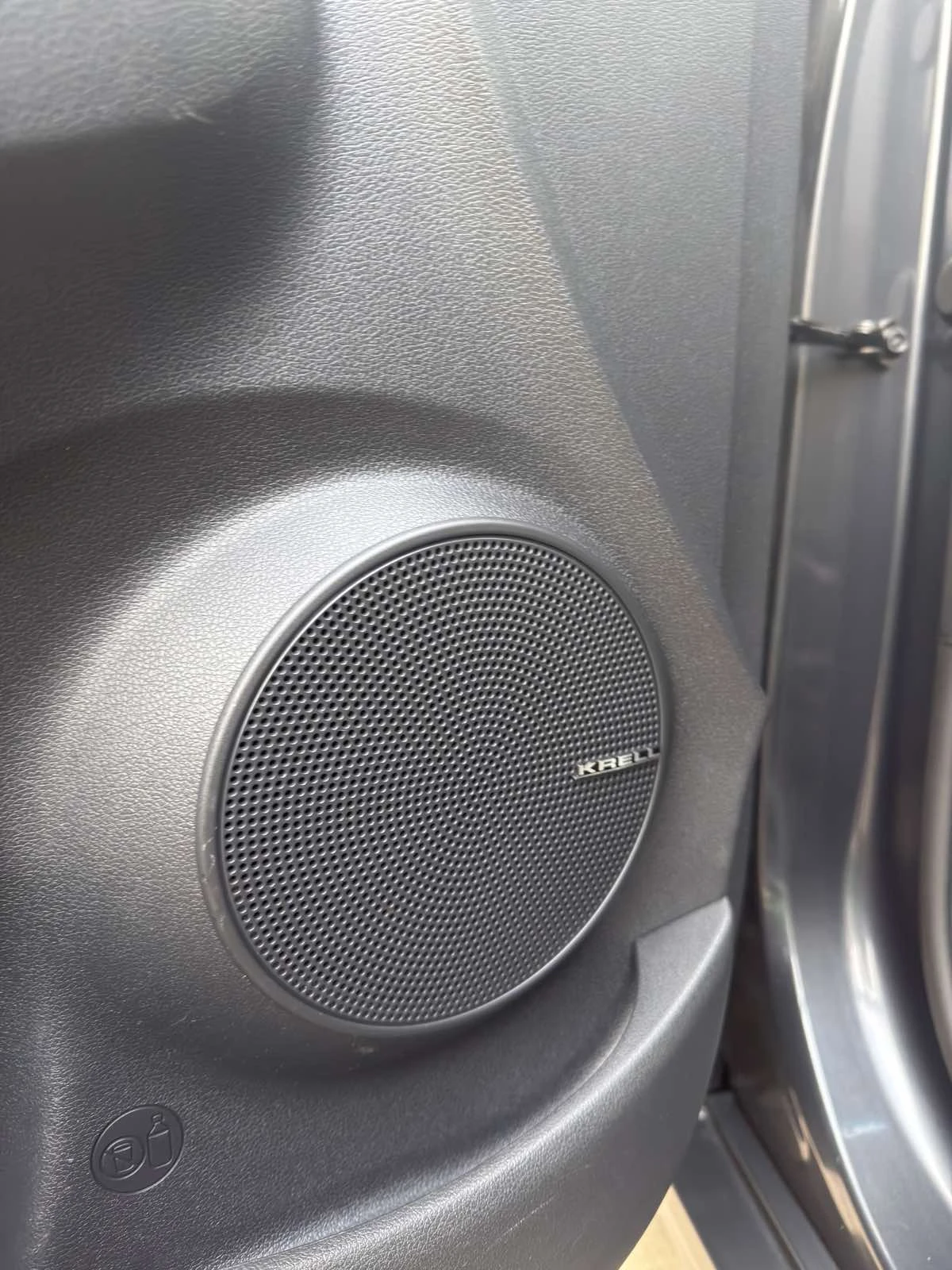 Hyundai Kona 64KWh/SOH100%/BLUELINK/���������� | Mobile.bg � ����������� 15