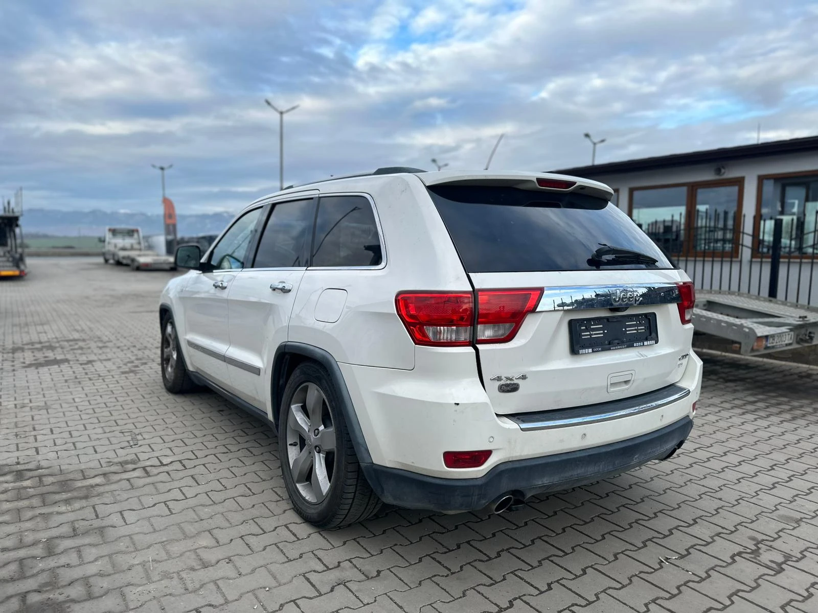 Jeep Grand cherokee / 3.0D / 241 HP / НЕ ПАЛИ /  - изображение 3