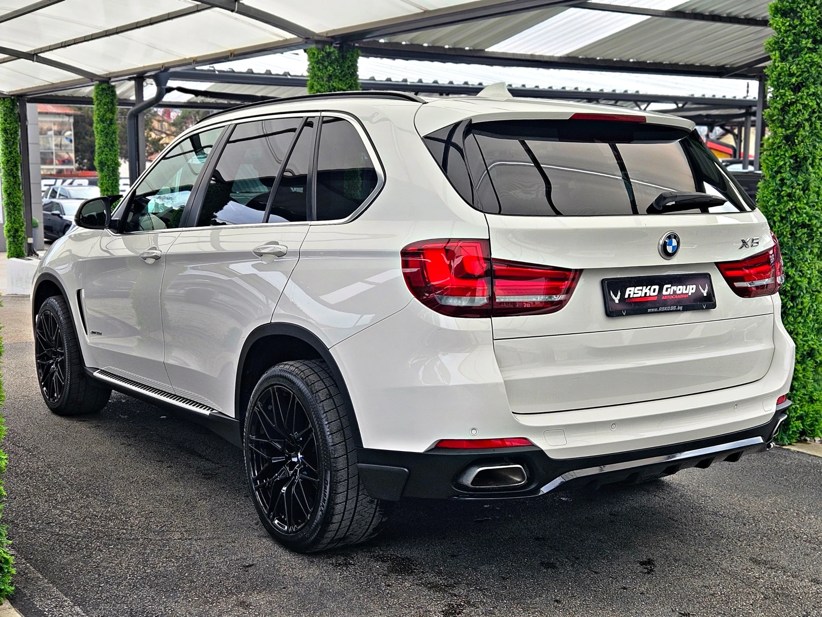 BMW X5  M/INDIVIDUAL/GERMANY/PANORAMA/CAR PLAY/ПАМЕТ/LIZI, снимка 7 - Автомобили и джипове - 53964293