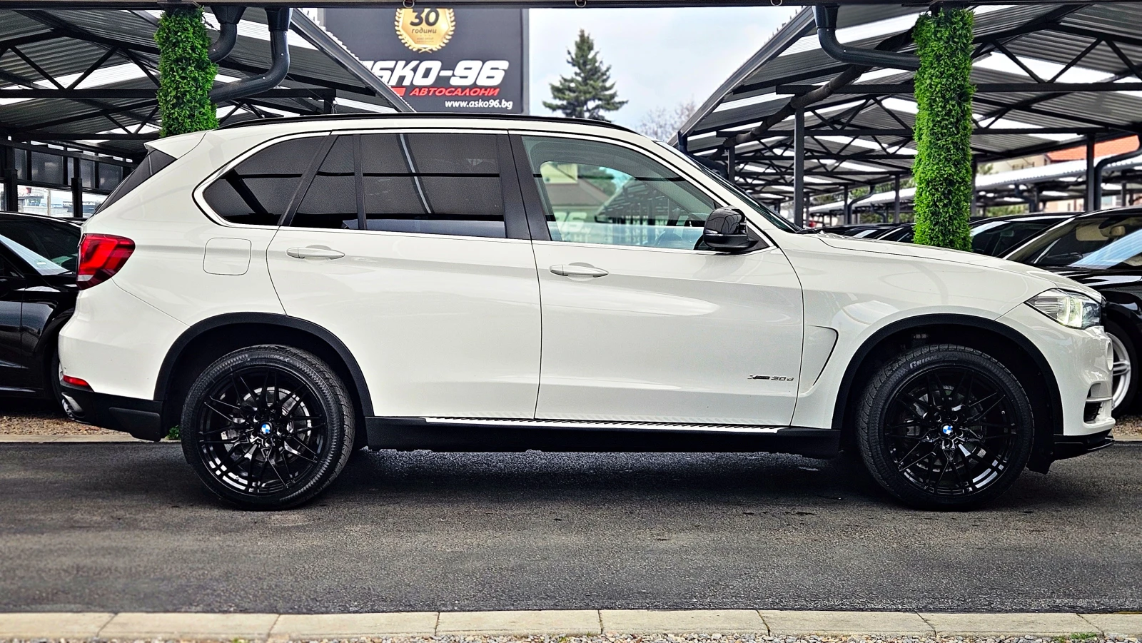 BMW X5  M/INDIVIDUAL/GERMANY/PANORAMA/CAR PLAY/ПАМЕТ/LIZI, снимка 4 - Автомобили и джипове - 53964293