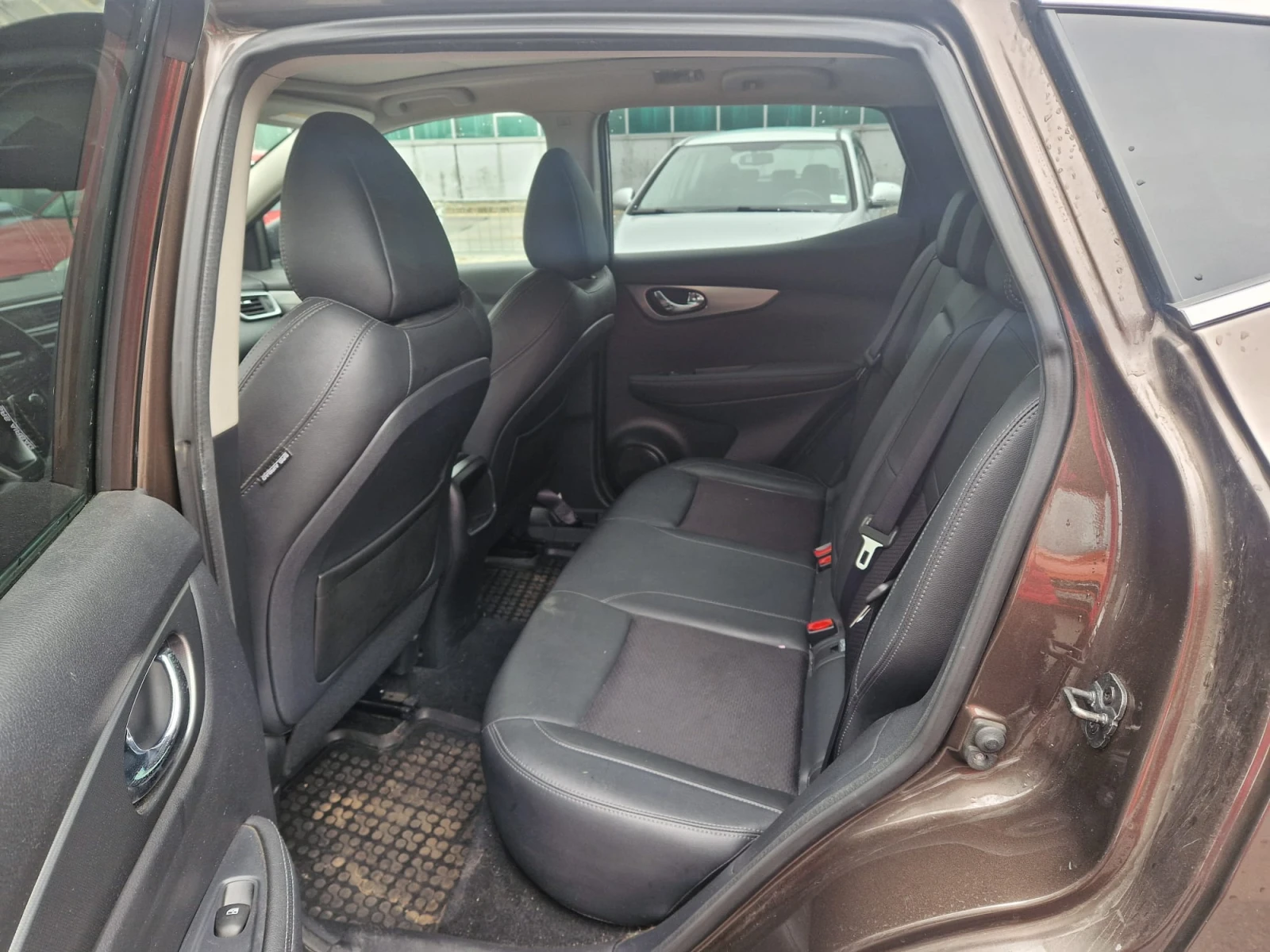 Nissan Qashqai N Connecta, снимка 13 - Автомобили и джипове - 54005471