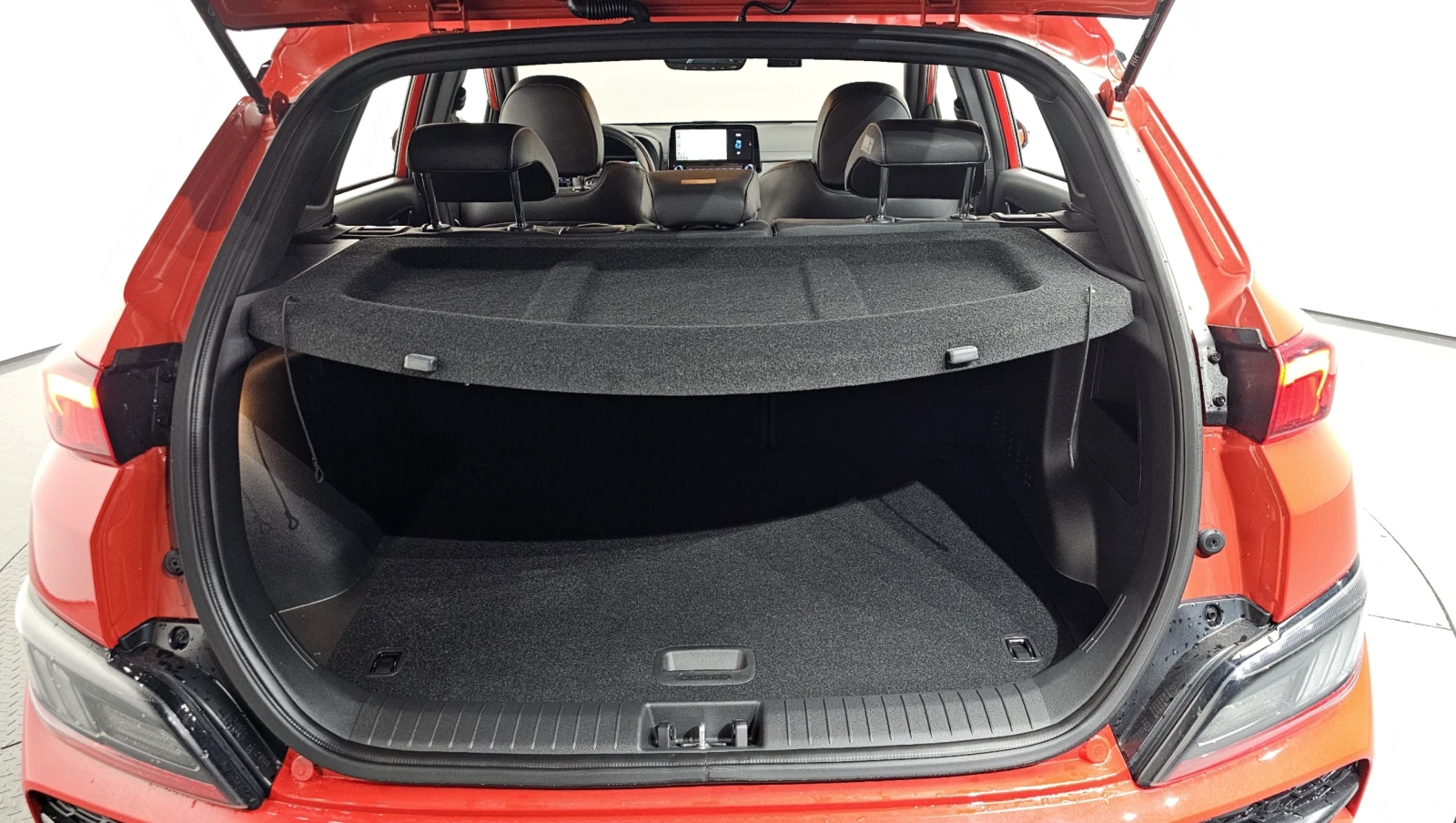 Hyundai Kona N / ОБДУХ / КАМЕРИ / FULL!, снимка 14 - Автомобили и джипове - 54455345