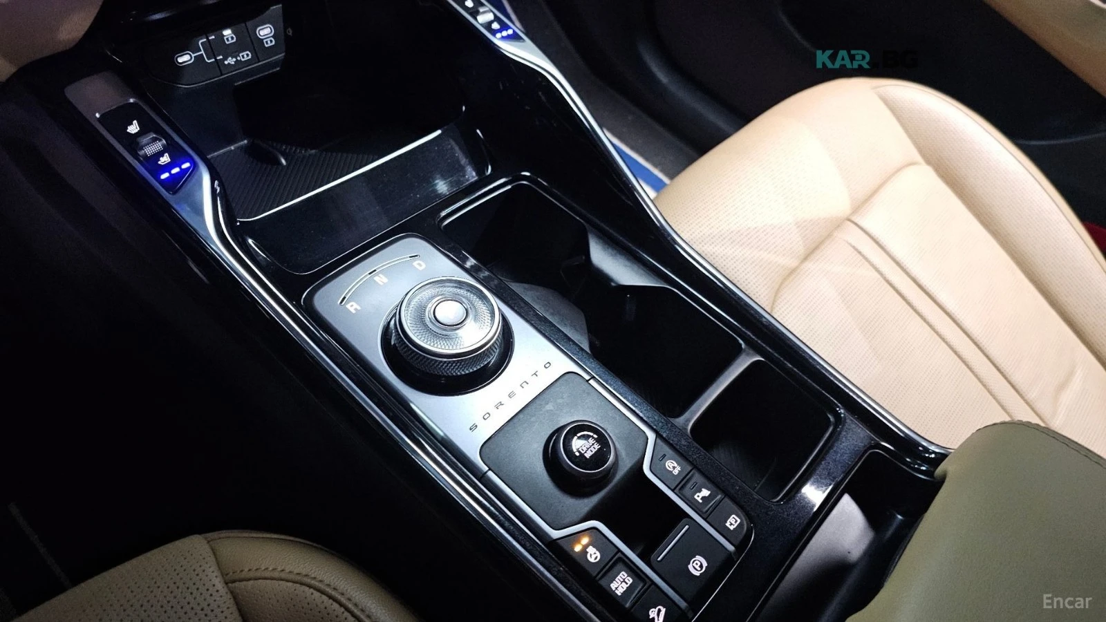 Kia Sorento EXCLUSIVE* 4X4* PANO* 7МЕСТА* ПОДГРЕВ* КАМЕРА, снимка 9 - Автомобили и джипове - 54942793