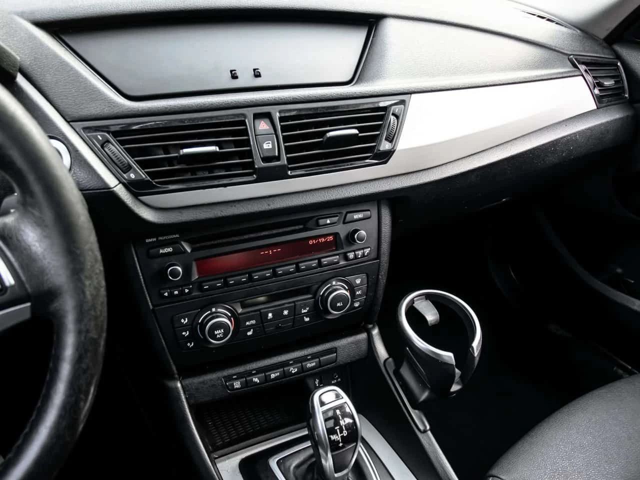 BMW X1 * xDrive28i * CARFAX * ФИКСИРАНА ЦЕНА ДО БГ * , снимка 6 - Автомобили и джипове - 55300971