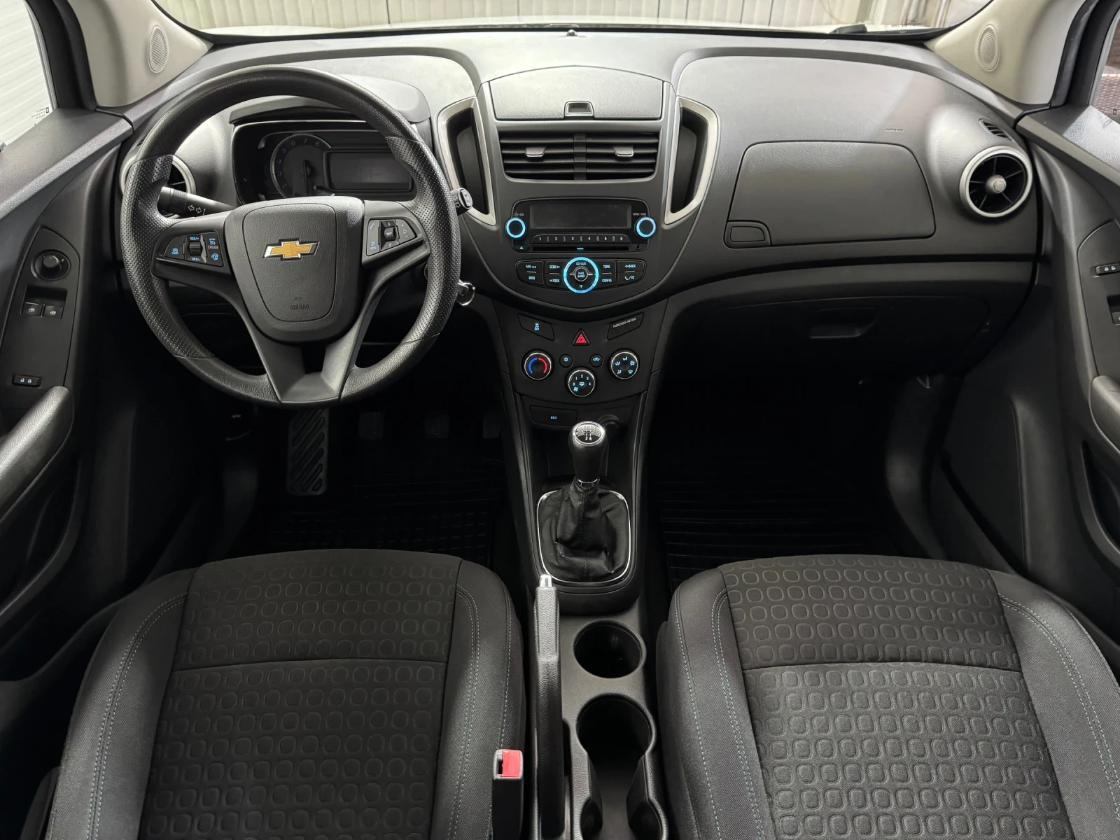 Chevrolet Trax 1.6 i FWD, снимка 9 - Автомобили и джипове - 55413042