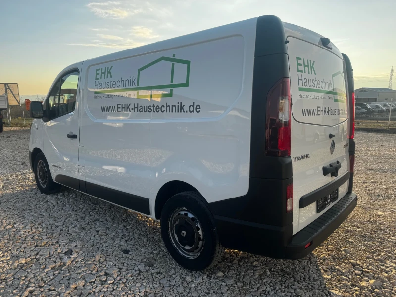 Renault Trafic, снимка 5 - Бусове и автобуси - 52693640