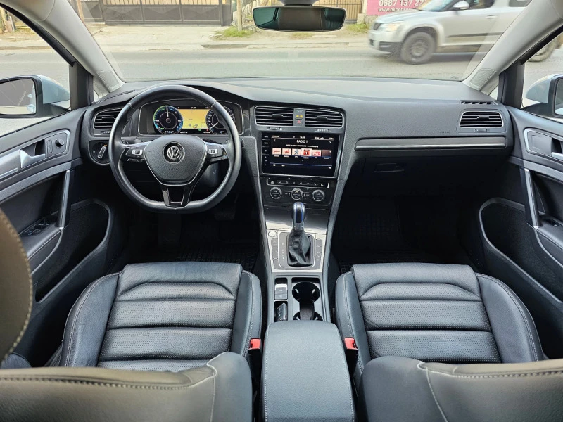 VW Golf  Кожен салон, Термопомпа GTI, снимка 10 - Автомобили и джипове - 47122546