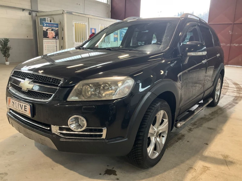 Chevrolet Captiva 3.2i 4WD LPG 7 местна, снимка 1 - Автомобили и джипове - 49553177