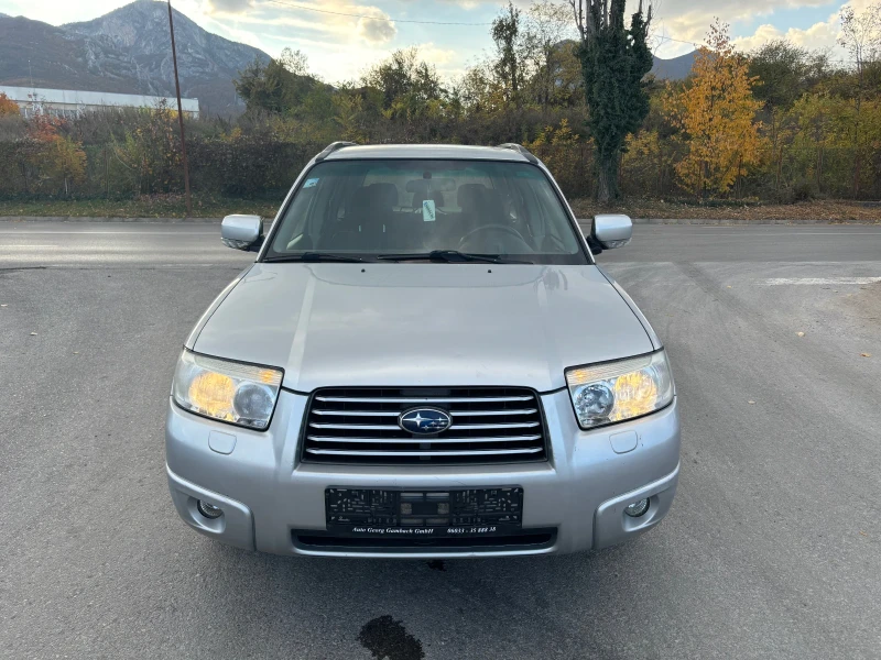 Subaru Forester 2.0 БЕНЗИН 4х4 КЛИМА , снимка 2 - Автомобили и джипове - 47809916