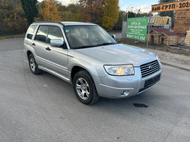 Subaru Forester 2.0 БЕНЗИН 4х4 КЛИМА , снимка 3 - Автомобили и джипове - 47809916