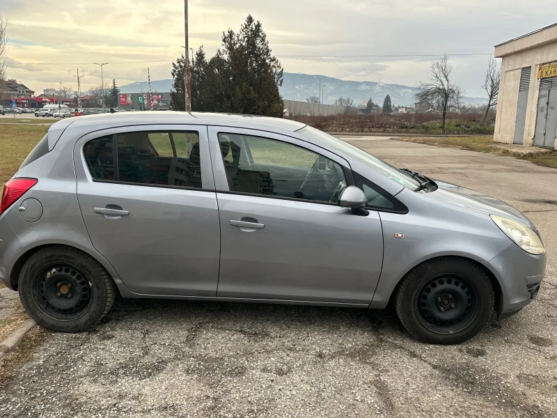 Opel Corsa, снимка 2 - Автомобили и джипове - 48644872