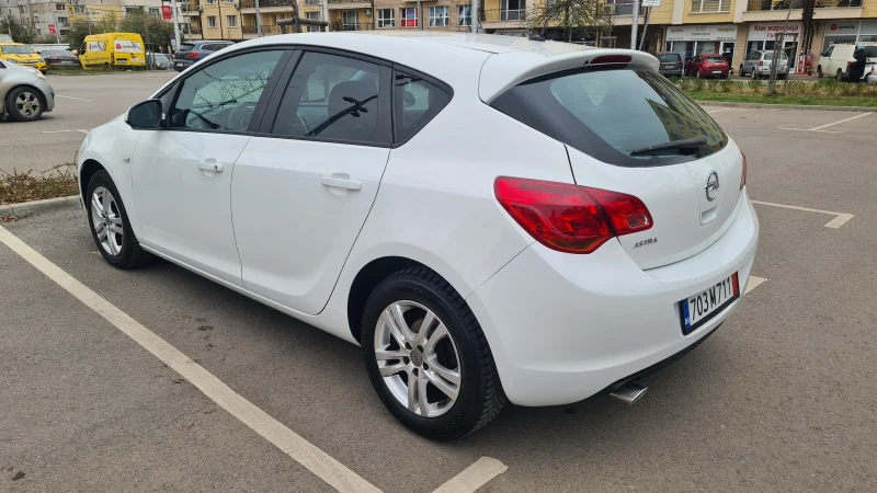 Opel Astra 1.4 ГАЗ, снимка 3 - Автомобили и джипове - 49662458