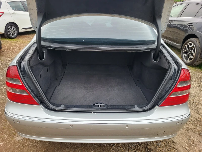 Mercedes-Benz E 270 2.7 CDI / Всичко платено / Обслужен , снимка 15 - Автомобили и джипове - 50480806