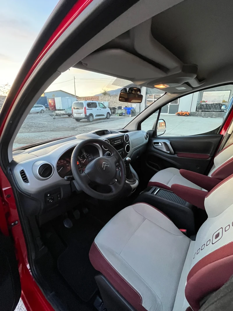 Citroen Berlingo 1.6 HDI FUL!!!, снимка 9 - Автомобили и джипове - 52244600