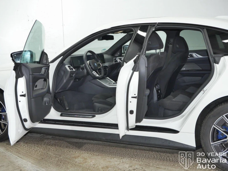 BMW i4 40 eDrive M Sport Paket, снимка 5 - Автомобили и джипове - 52834350