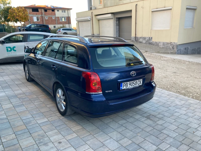 Toyota Avensis 2.0 d4d 116 к.с. Кожа, Нави, Hands-free, снимка 4 - Автомобили и джипове - 53297218