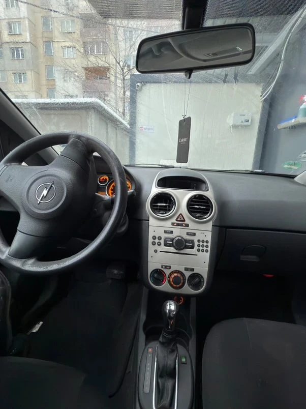 Opel Corsa, снимка 8 - Автомобили и джипове - 48644872