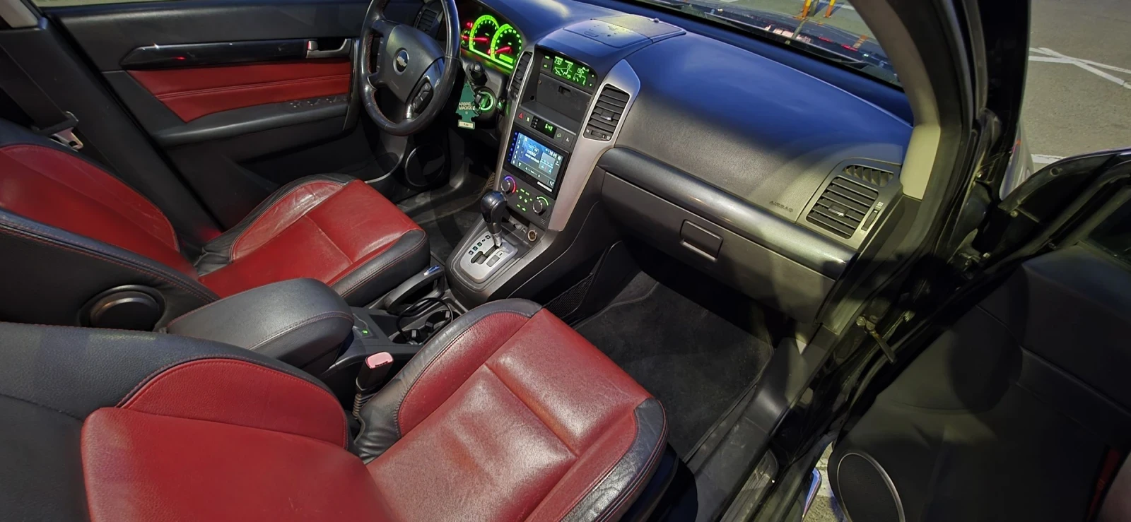 Chevrolet Captiva 3.2i 4WD LPG 7 местна - изображение 10
