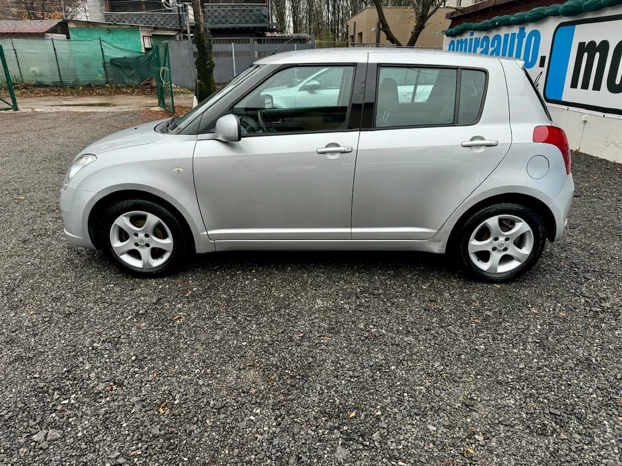 Suzuki Swift 1.5i 102кс* ГЕРМАНИЯ* 141000км.* СЕРВ.ИСТОРИЯ! - изображение 7