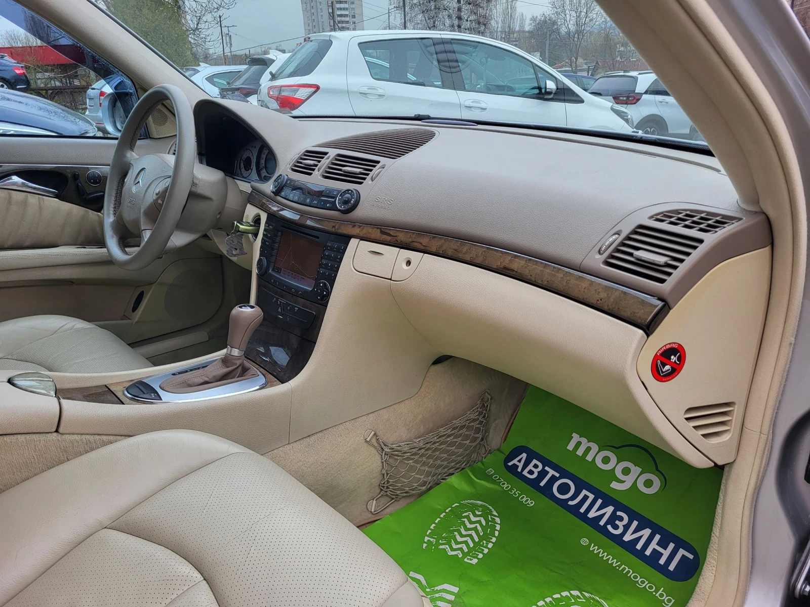 Mercedes-Benz E 270 2.7 CDI / Всичко платено / Обслужен  - изображение 8