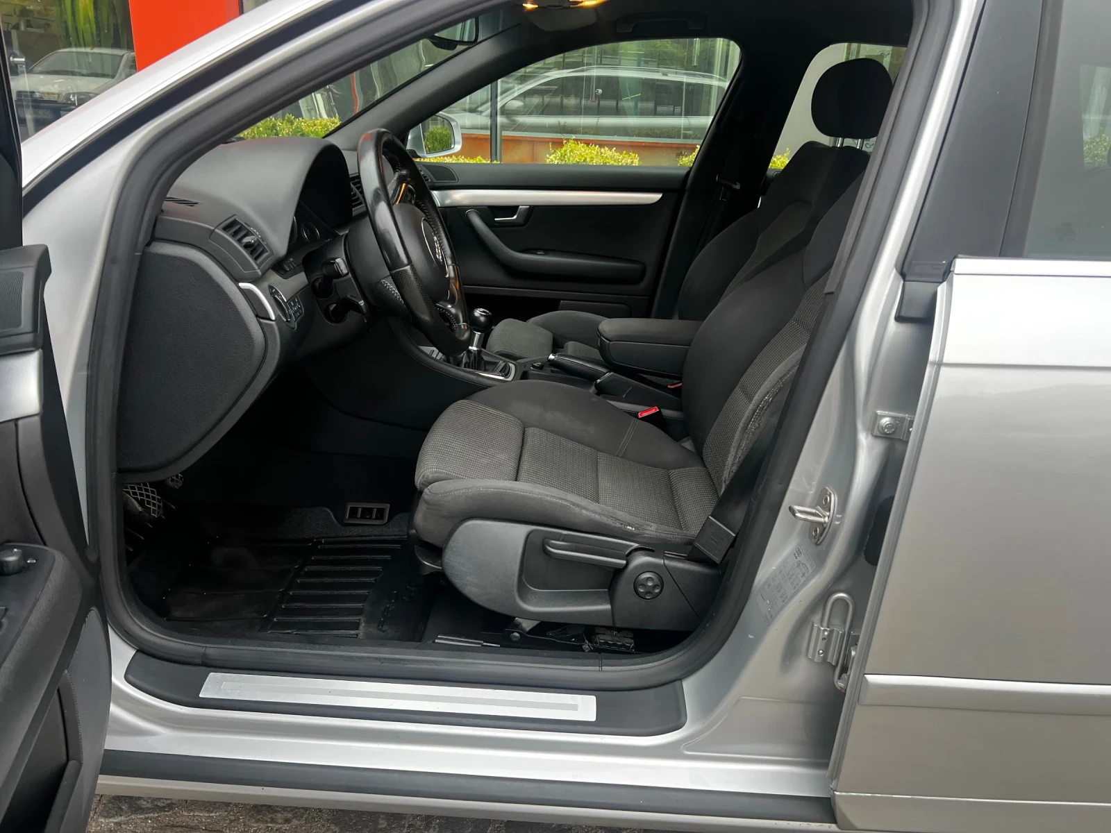 Audi A4 1.9 TDI  - изображение 7