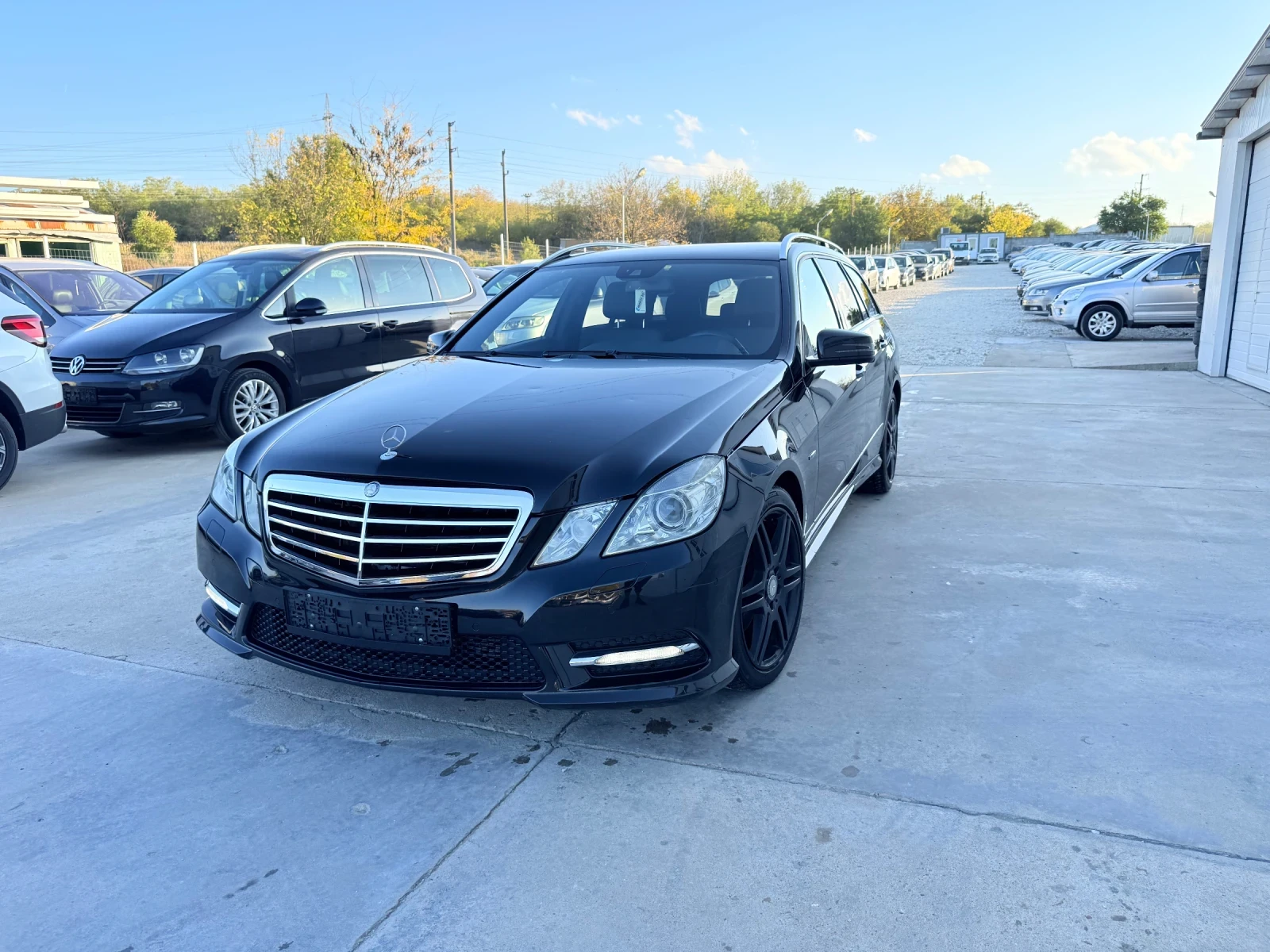 Mercedes-Benz E 250 CDI* 4Matic* Navi* AMG* Facelife*  - изображение 2