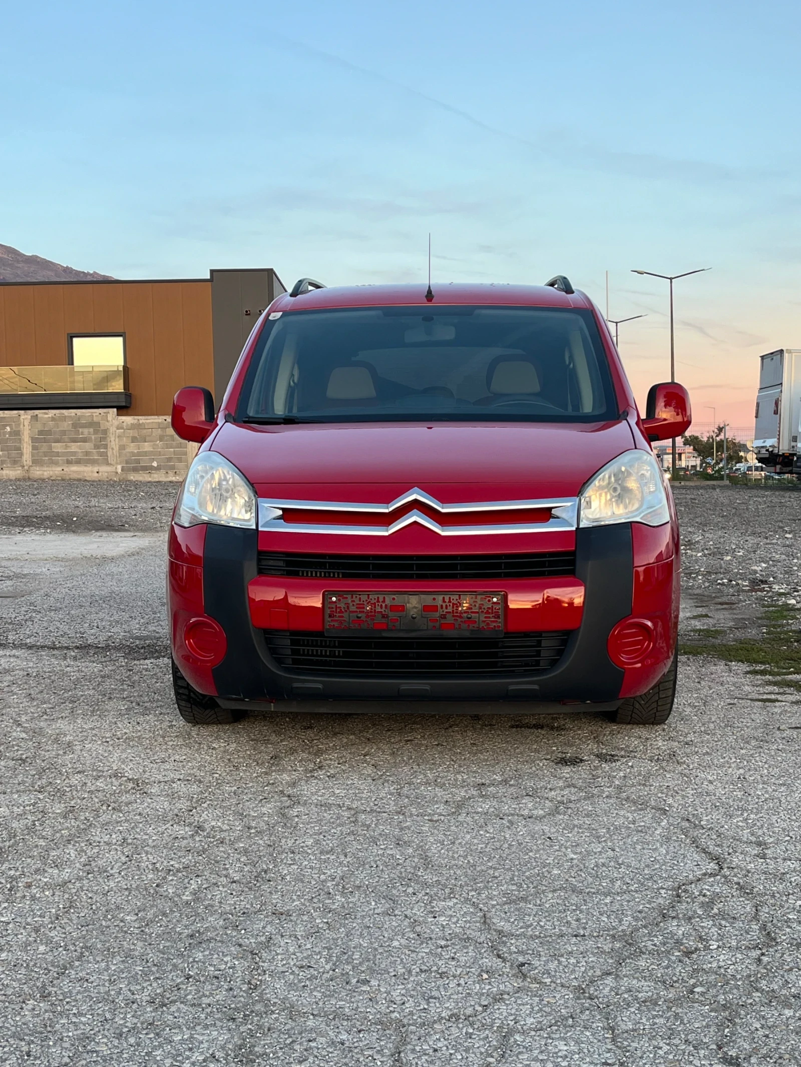 Citroen Berlingo 1.6 HDI FUL!!! | Mobile.bg — изображение 8