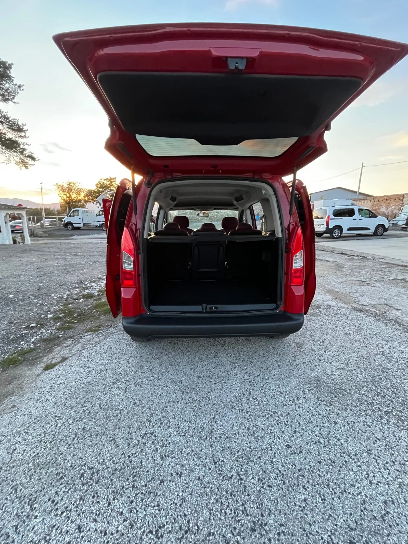 Citroen Berlingo 1.6 HDI FUL!!! | Mobile.bg — изображение 13