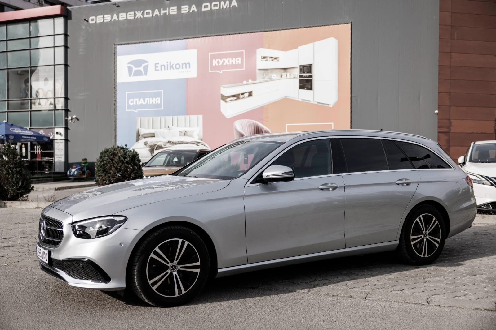 Mercedes-Benz E 220 Първи Собственик от Силвър Стар - ЛИЗИНГОВА  - изображение 2