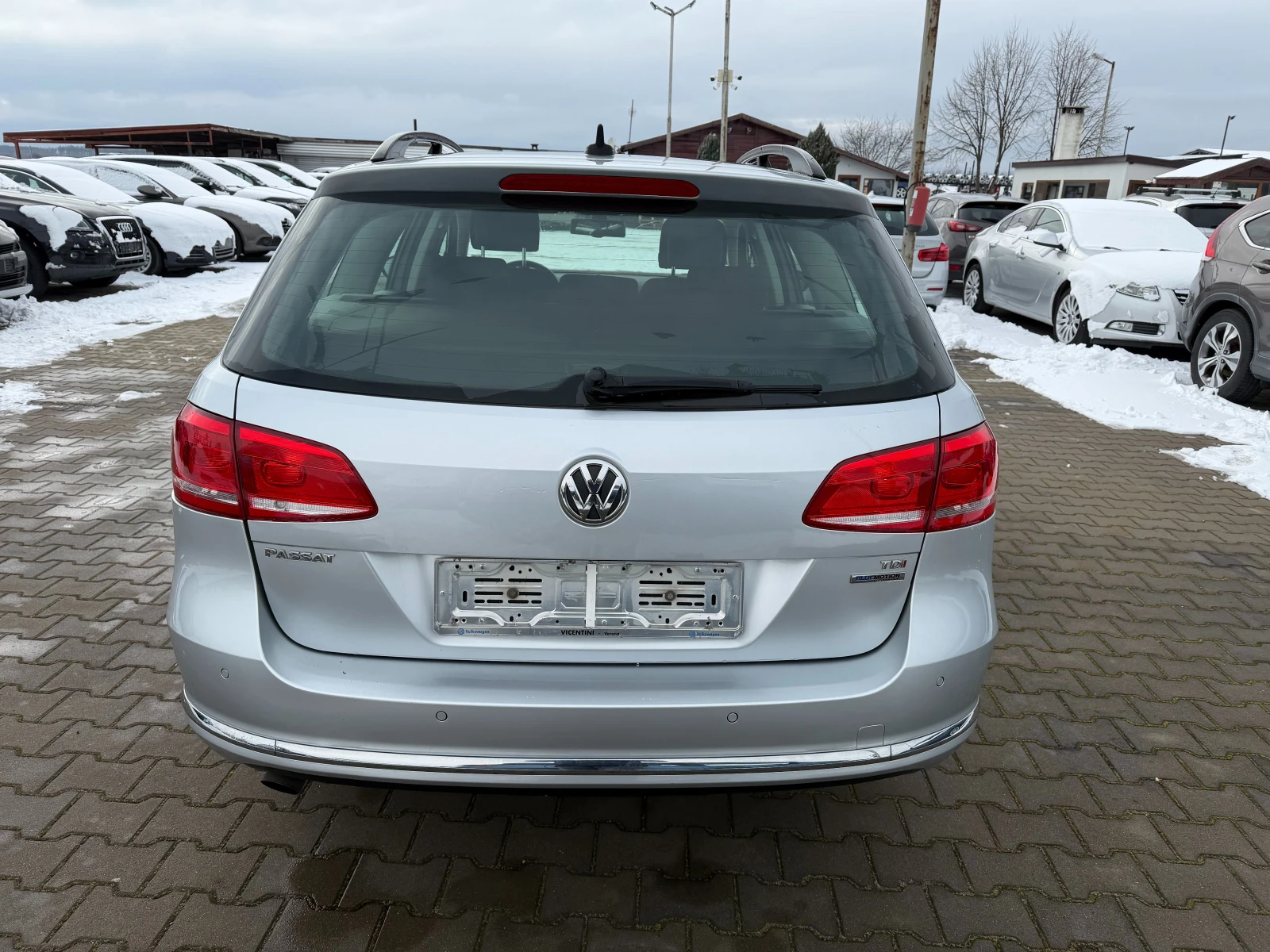 VW Passat 1.6TDI AVTOMAT/NAVI EURO 5 | Mobile.bg � ����������� 7