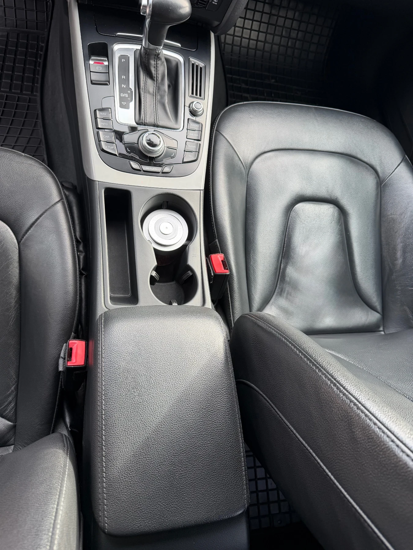 Audi A4 B8.5, снимка 13 - Автомобили и джипове - 53640281