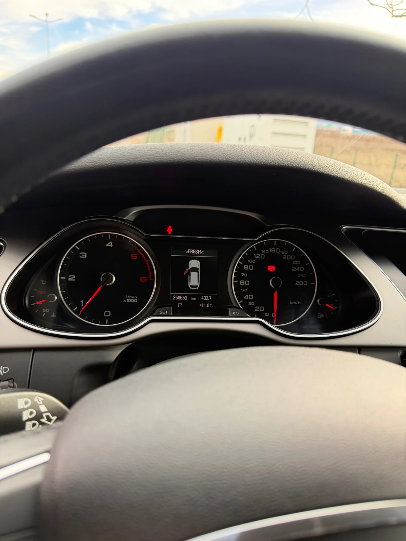 Audi A4 B8.5, снимка 14 - Автомобили и джипове - 53640281