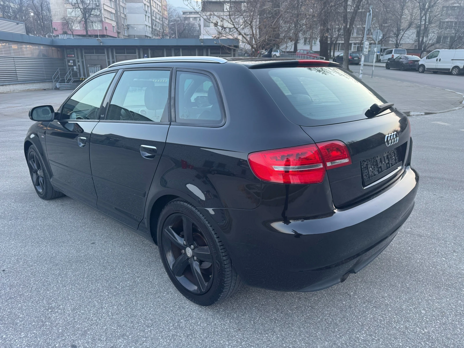 Audi A3 2.0TDI Sportback :: S-LINE :: NAVI  - изображение 5