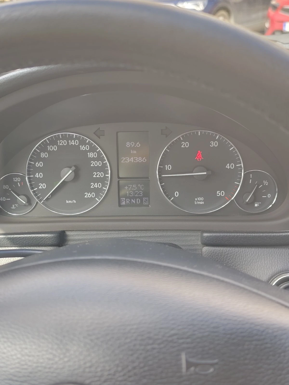 Mercedes-Benz C 220 Авангард, снимка 9 - Автомобили и джипове - 53752902