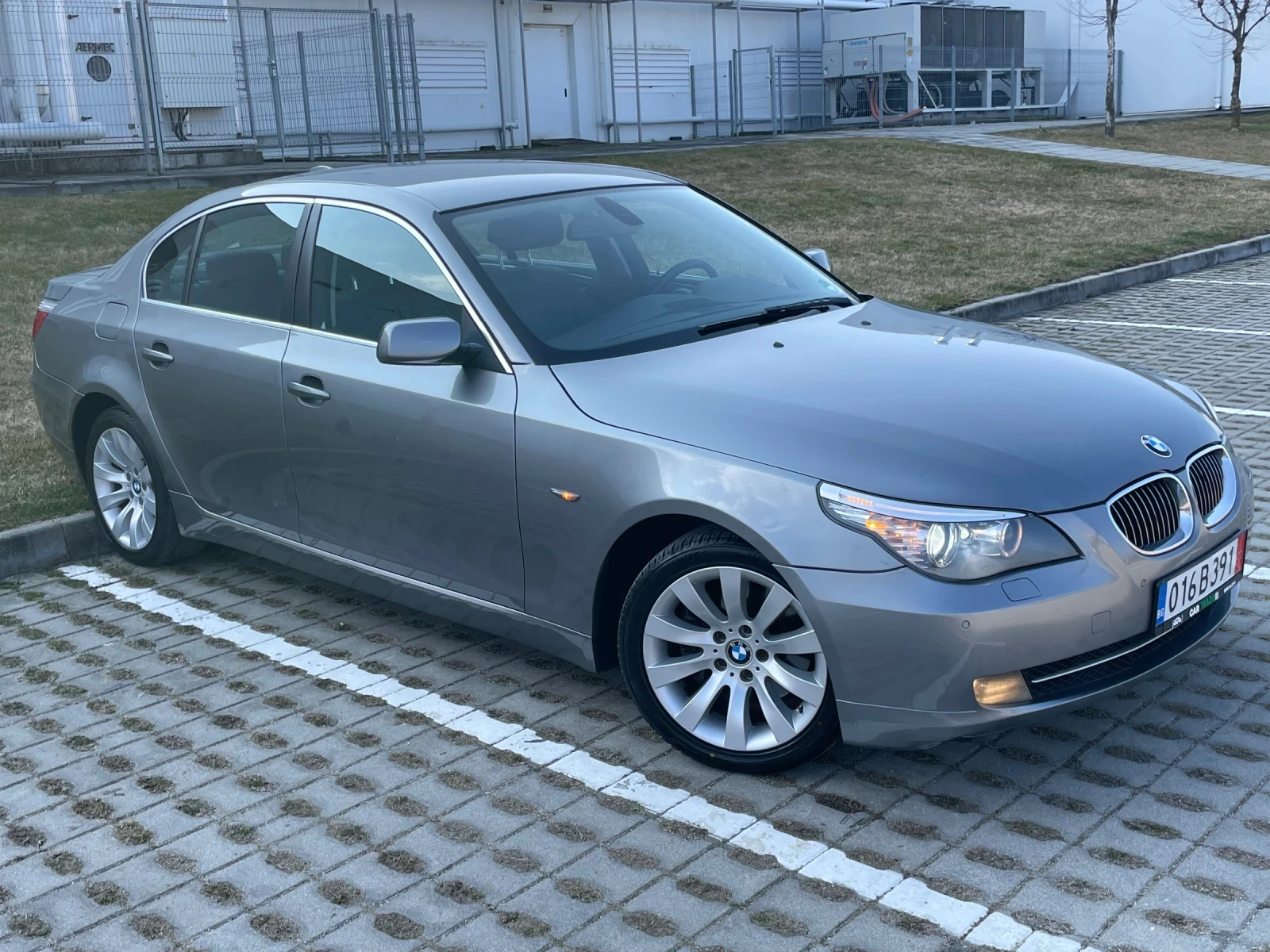 BMW 525 М57/FACE/КОЖА/МЕМОРИ/МАСАЖ/, снимка 3 - Автомобили и джипове - 53771992