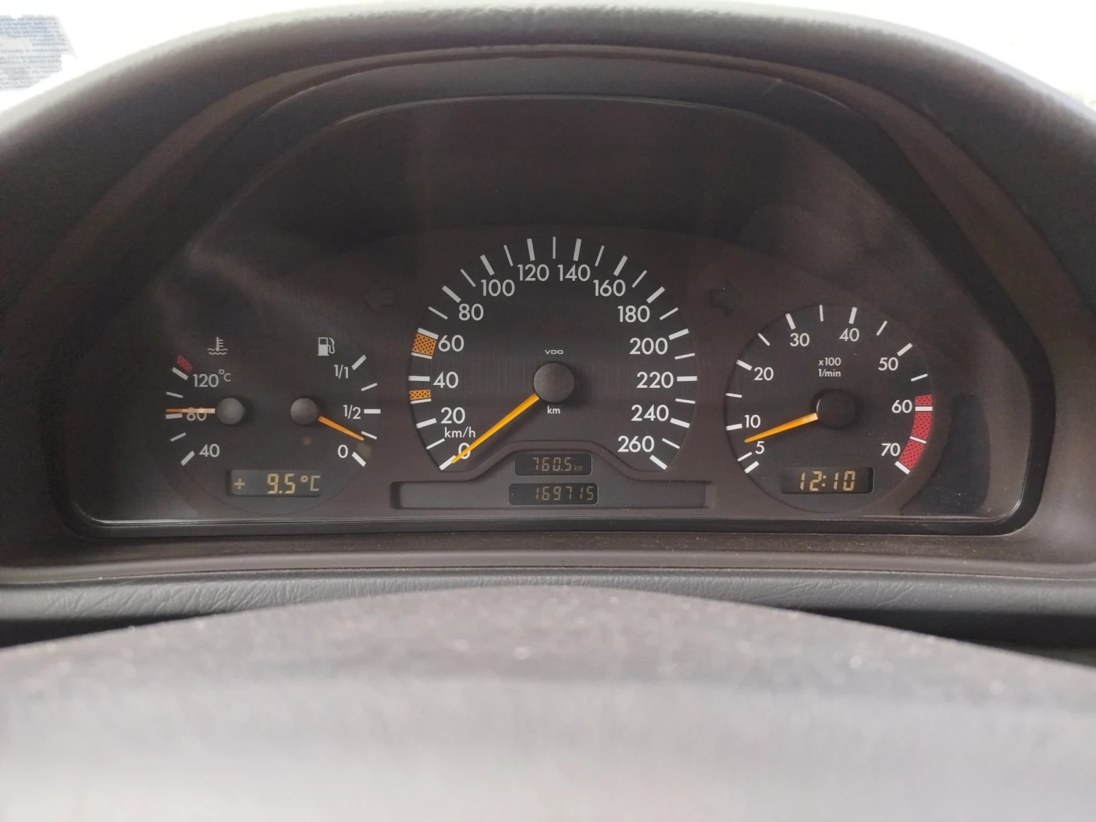 Mercedes-Benz CLK, снимка 11 - Автомобили и джипове - 53858812