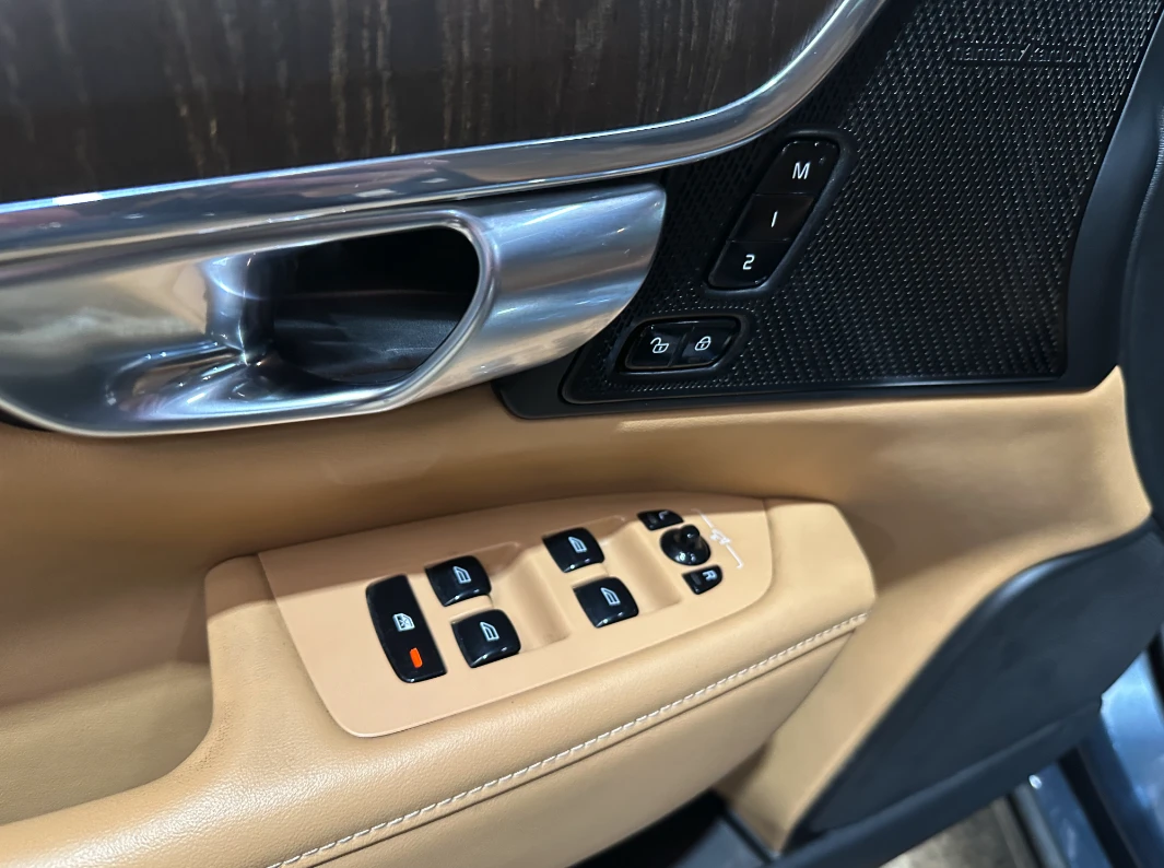 Volvo V60 Т6 Inscription, снимка 16 - Автомобили и джипове - 53872734