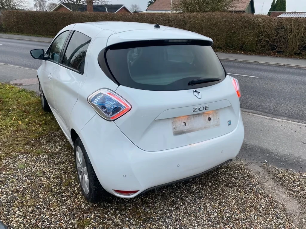 Renault Zoe Life R90 mit Batterie 88ps DK, снимка 3 - Автомобили и джипове - 53889112
