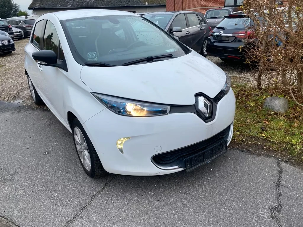 Renault Zoe Life R90 mit Batterie 88ps DK, снимка 2 - Автомобили и джипове - 53889112