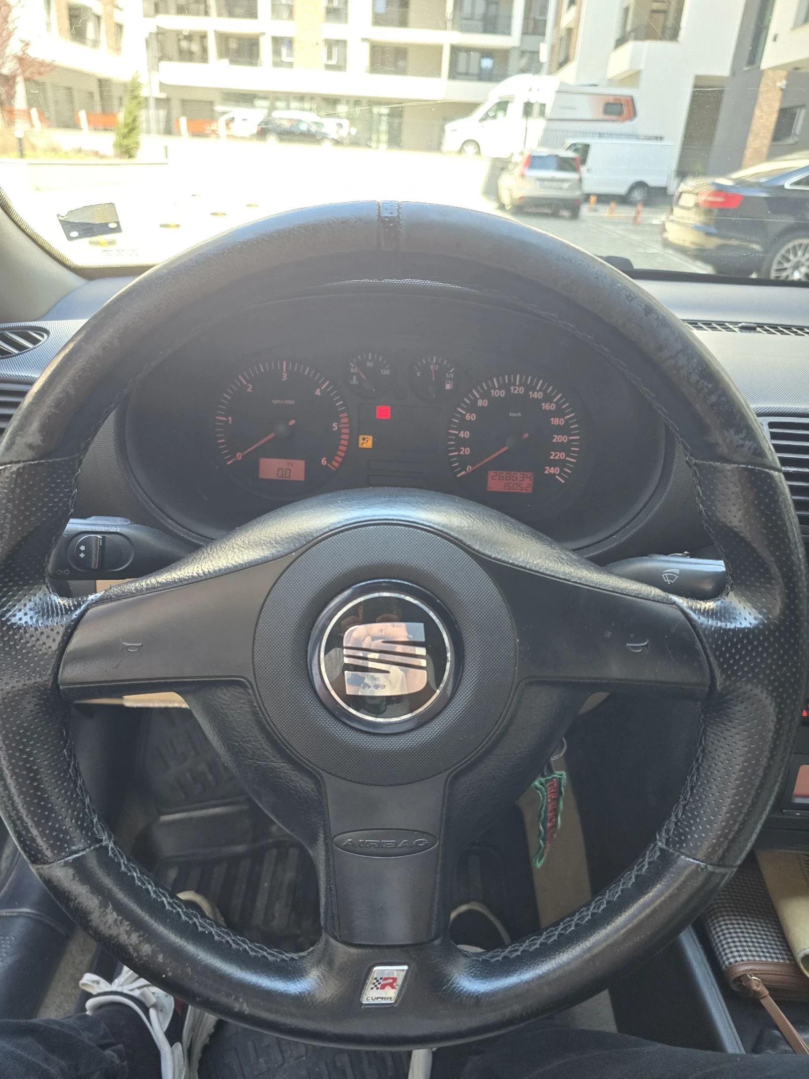Seat Leon 110, снимка 10 - Автомобили и джипове - 54359377