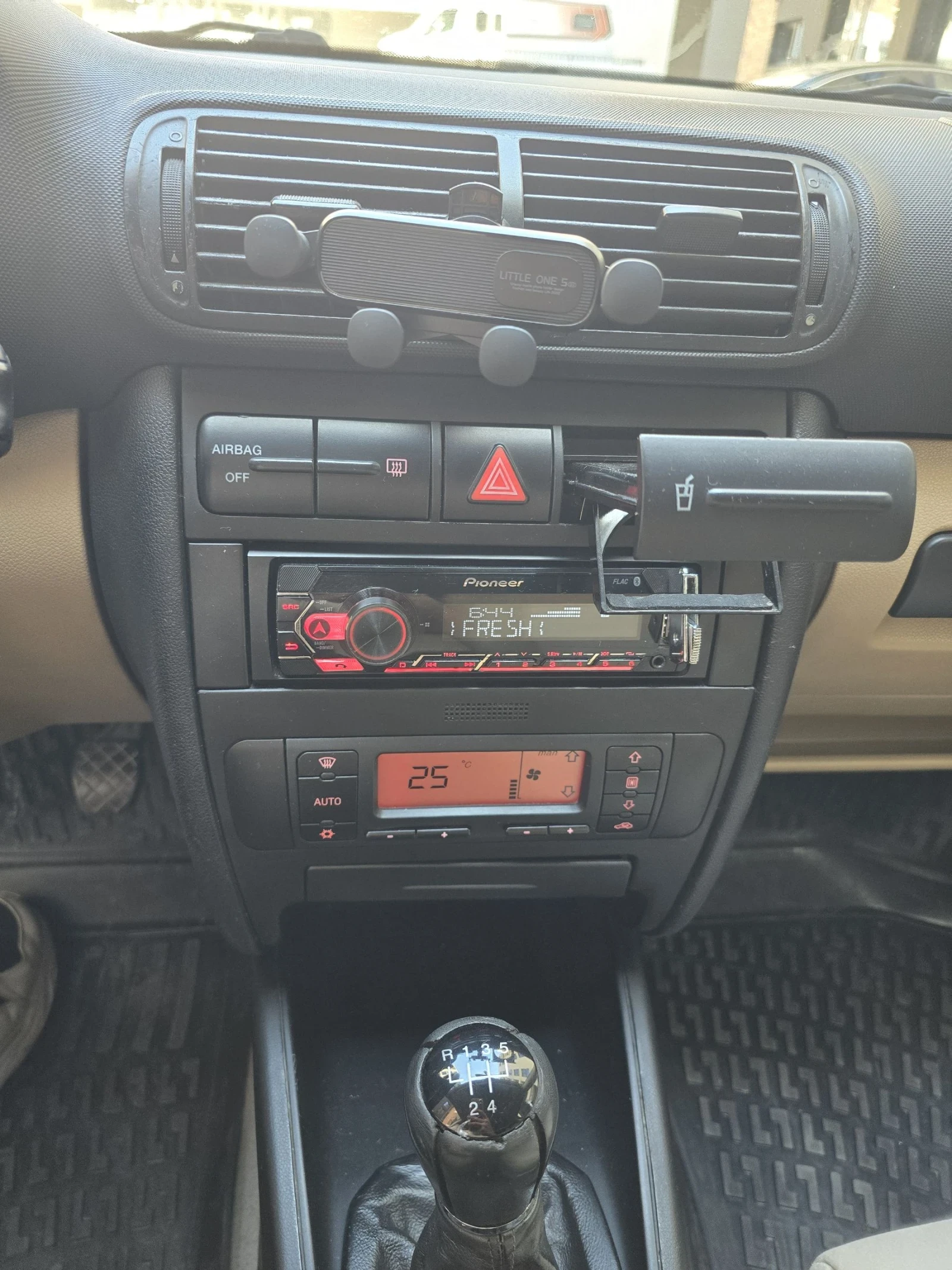 Seat Leon 110, снимка 14 - Автомобили и джипове - 54359377
