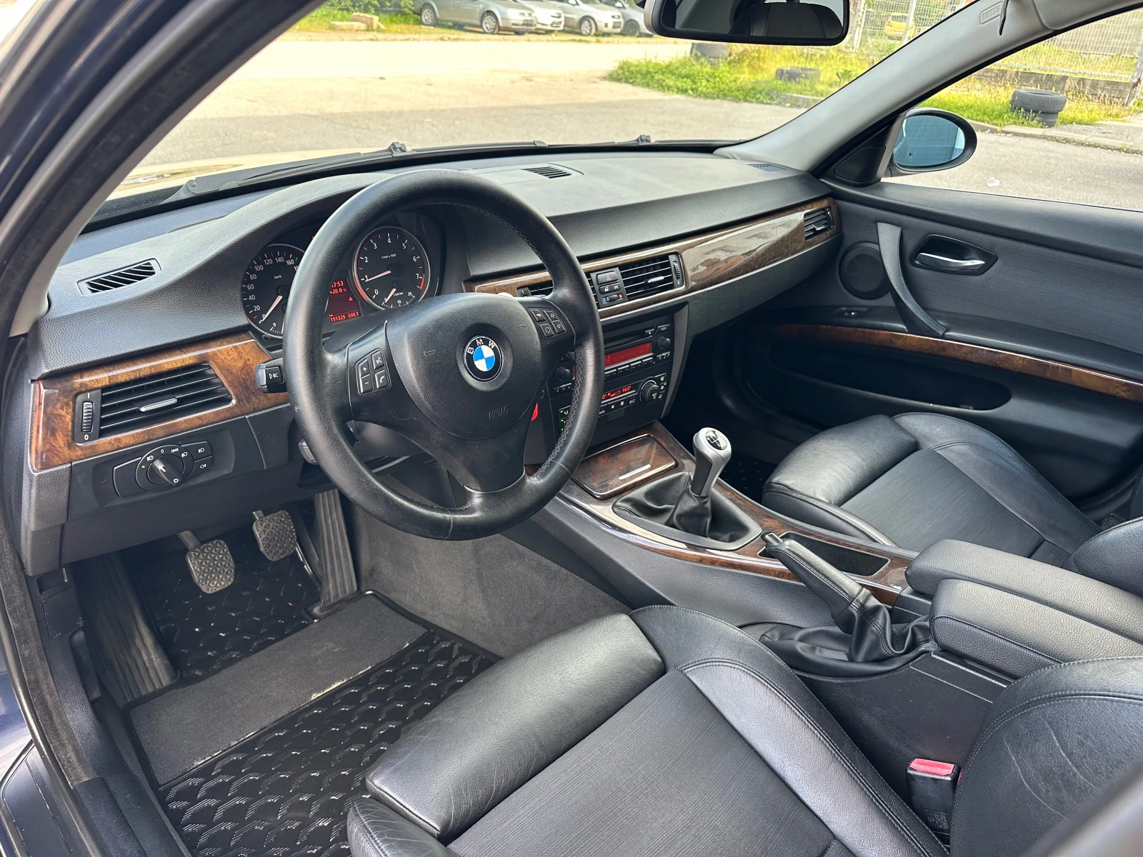 BMW 325 i 3.0 Recaro Xenon , снимка 11 - Автомобили и джипове - 54597307