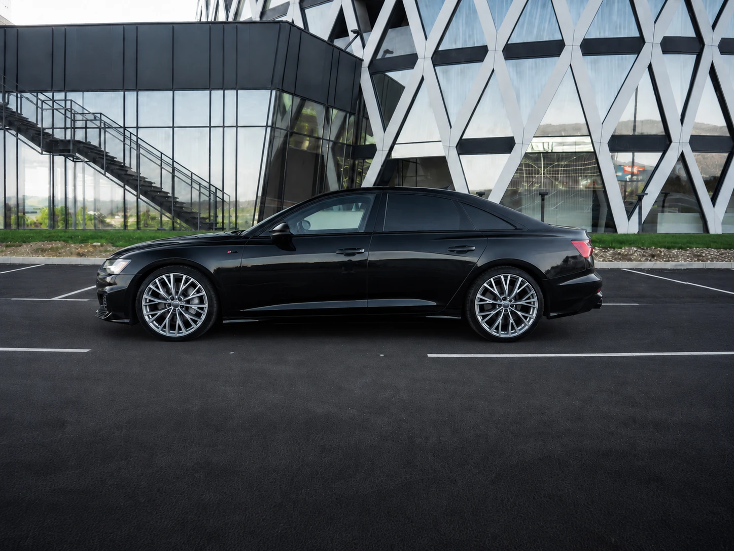 Audi A6 Audi A6 S6* B&O* MATRIX* Масажи* HeadUp* 360кам, снимка 3 - Автомобили и джипове - 54782274