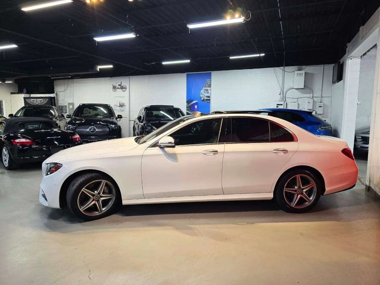 Mercedes-Benz E 300 * E300/CERTIFIED/FINANCE * CARFAX * ЦЕНА ДО БГ, снимка 2 - Автомобили и джипове - 54784894
