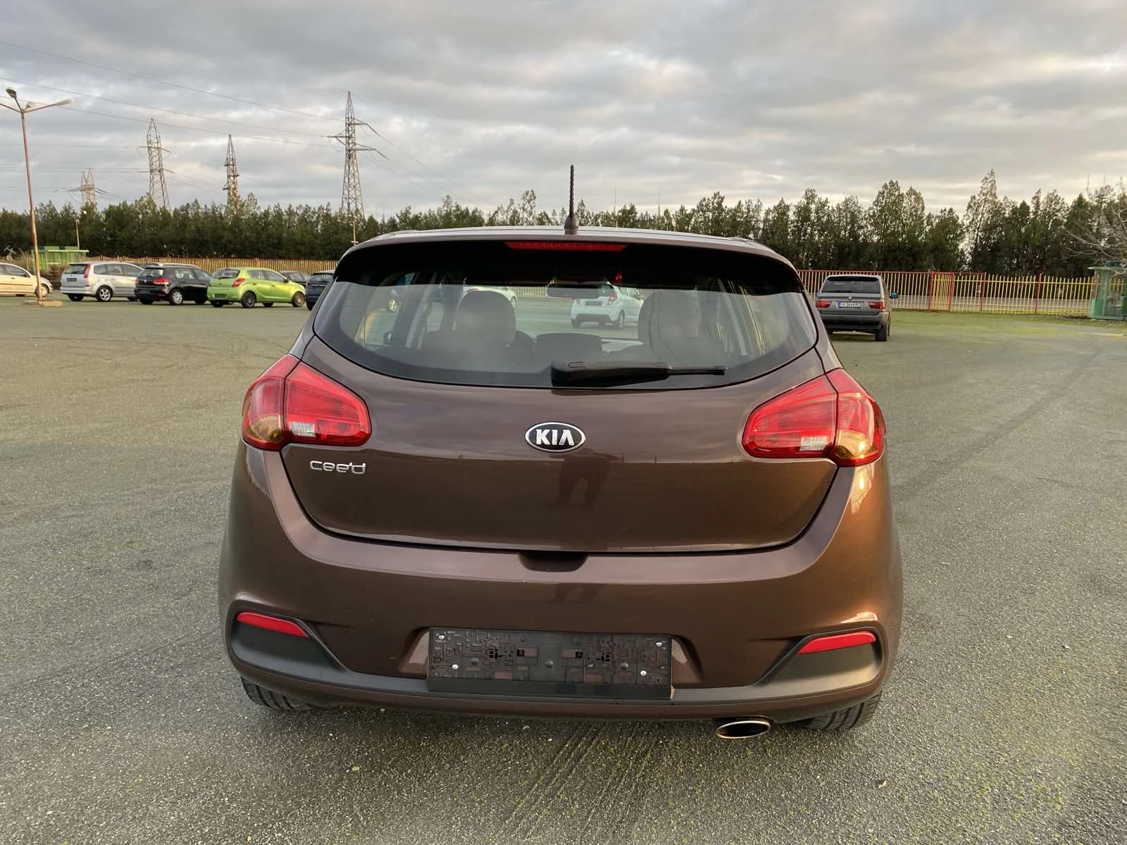 Kia Ceed, снимка 6 - Автомобили и джипове - 54824812
