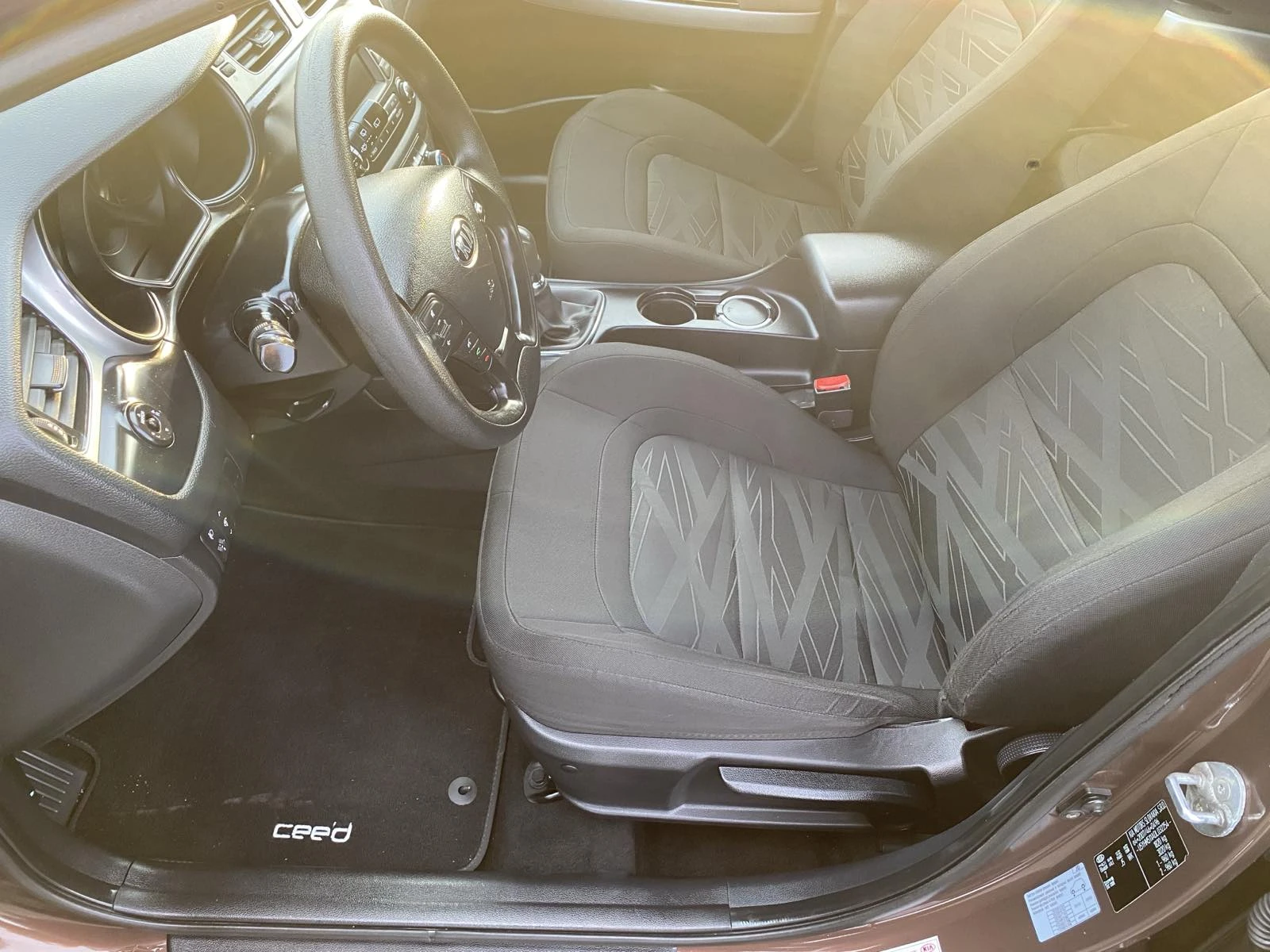 Kia Ceed, снимка 9 - Автомобили и джипове - 54824812